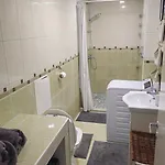 アパート Cozy Little Penthouse Free Parking, Self Check In *