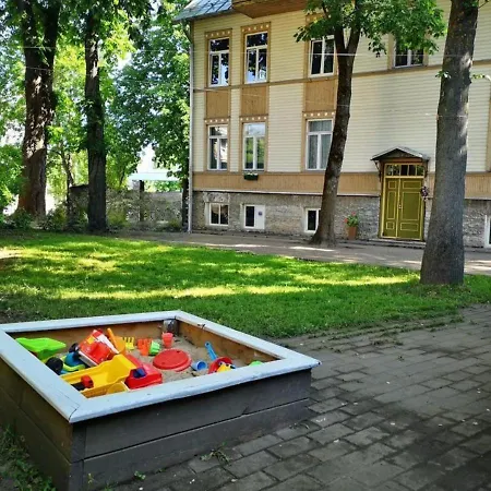 Cozy Little Penthouse Free Parking, Self Check In Apartamento Talin