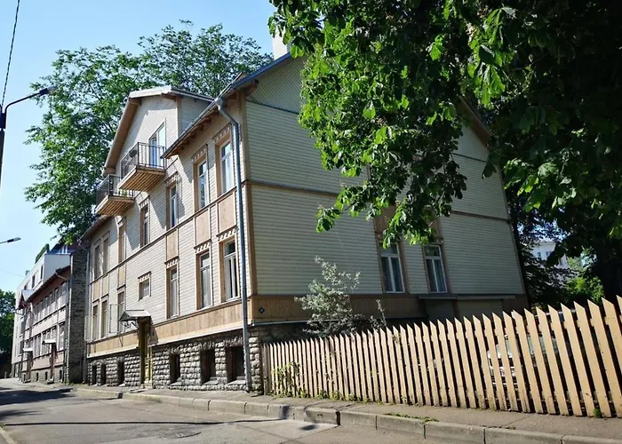 Cozy Little Penthouse Free Parking, Self Check In Tallinn